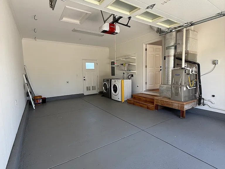1761 Parkmoor Ave — Photo 15