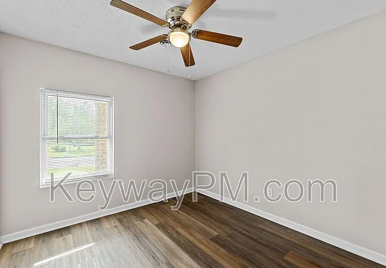2631 Drayton Dr — Photo 12