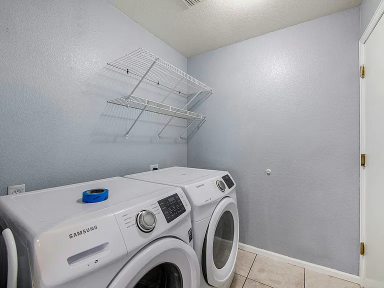 3950 Celtic Ln — Photo 19