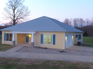 36 Douglas Dr, Russell Springs, KY 42642