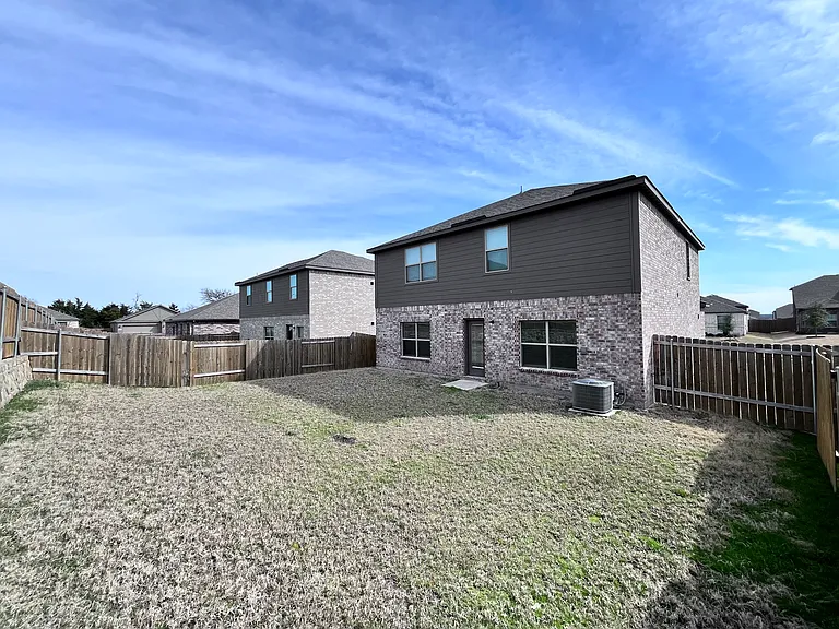 312 Tranquil Ln — Photo 29
