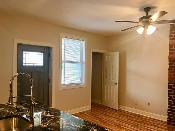 5th image of 4924 Centre Ave #8