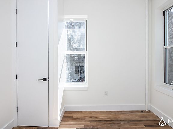 4th image of 571 Lincoln Pl APT 2A