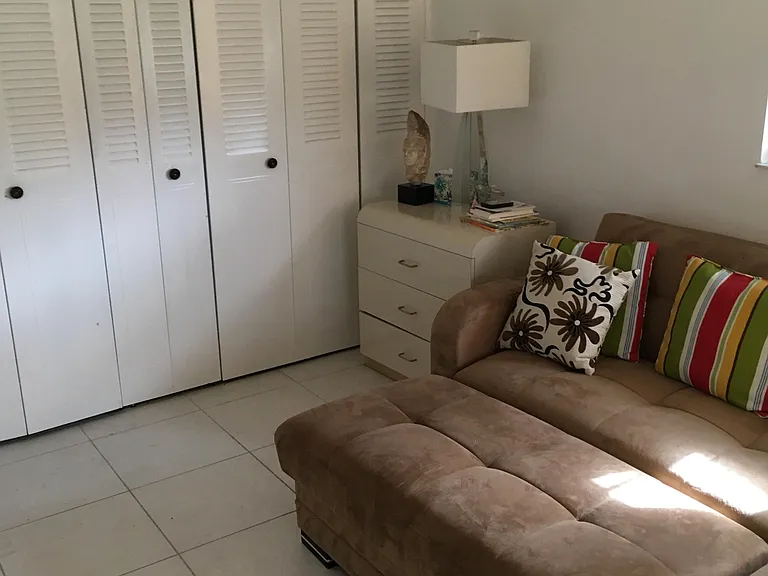 189 Waterford Cir #H — Photo 24