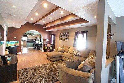 SPACIOUS LIVING ROOM-AWESOME CEILING