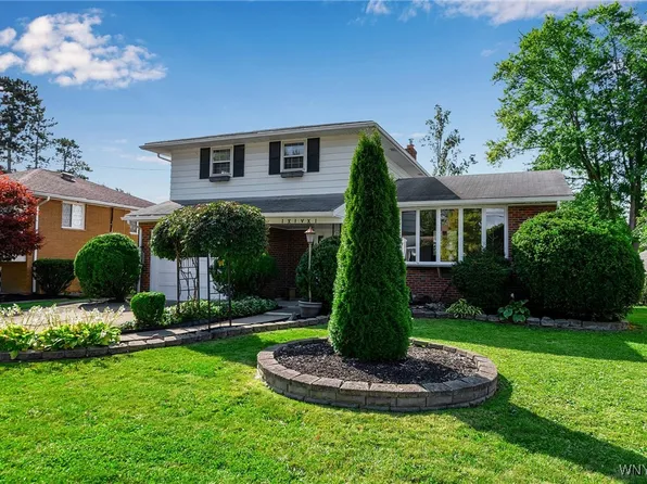 9411 Niemel Dr, Niagara Falls, NY 14304