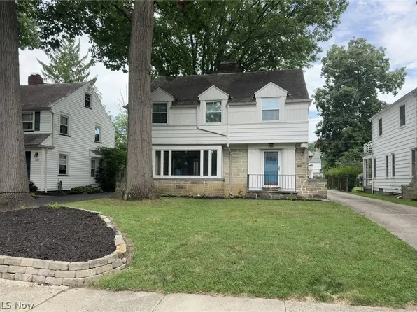 2327 Loyola Rd, University Heights, OH 44118