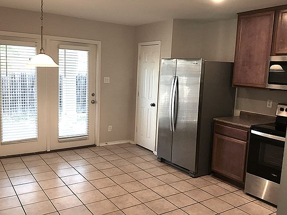 4th image of 10123 Del Lago Ct