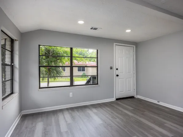 831 Florida St, Starke, FL 32091