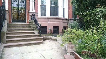 Rented by Christopher K Sowers, LREB