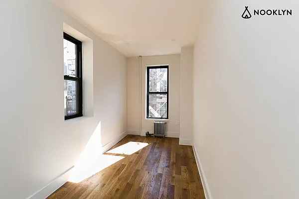 Rented by Nooklyn NYC LLC | media 44