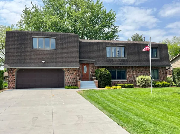 414 2nd St SW, Eyota, MN 55934