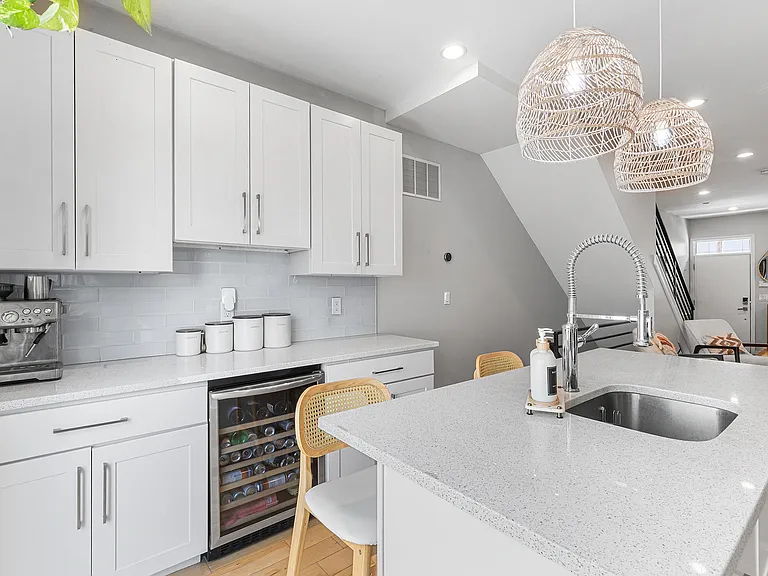1204A S Bucknell St — Photo 4