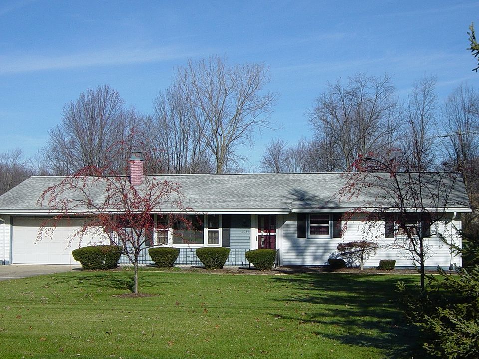 1st image of 2039 Garden Ln