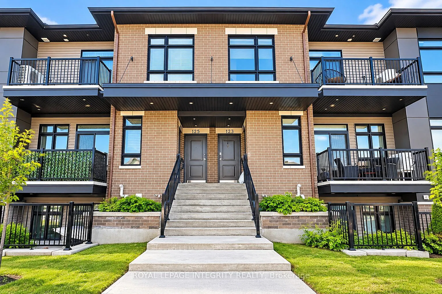 2 bed, $2,200 — Photo 1