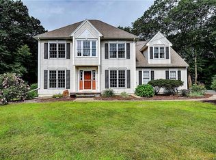 16 Hickory Ct, Tolland, CT 06084
