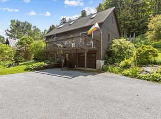 737 E Hill Rd, Richmond, VT 05477