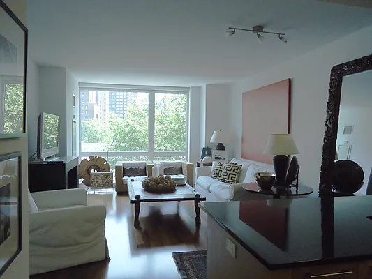 Rented by Sotheby's International Realty | media 7