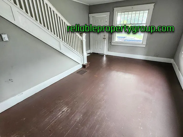 1720-1722 S Boots St — Photo 4
