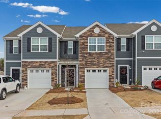 522 Trading Post Ln, York, SC 29745