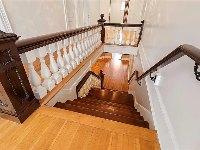 1208 James St #3 — Photo 14