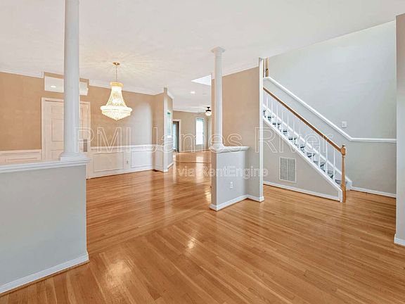 4th image of 9370 Windsor Shade Dr
