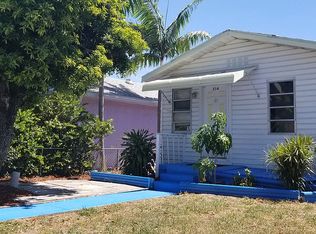 216 S C St, Lake Worth, FL 33460