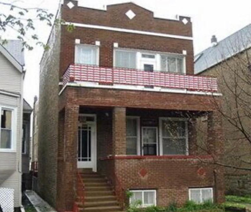 1st image of 3649 N Albany Ave #2R