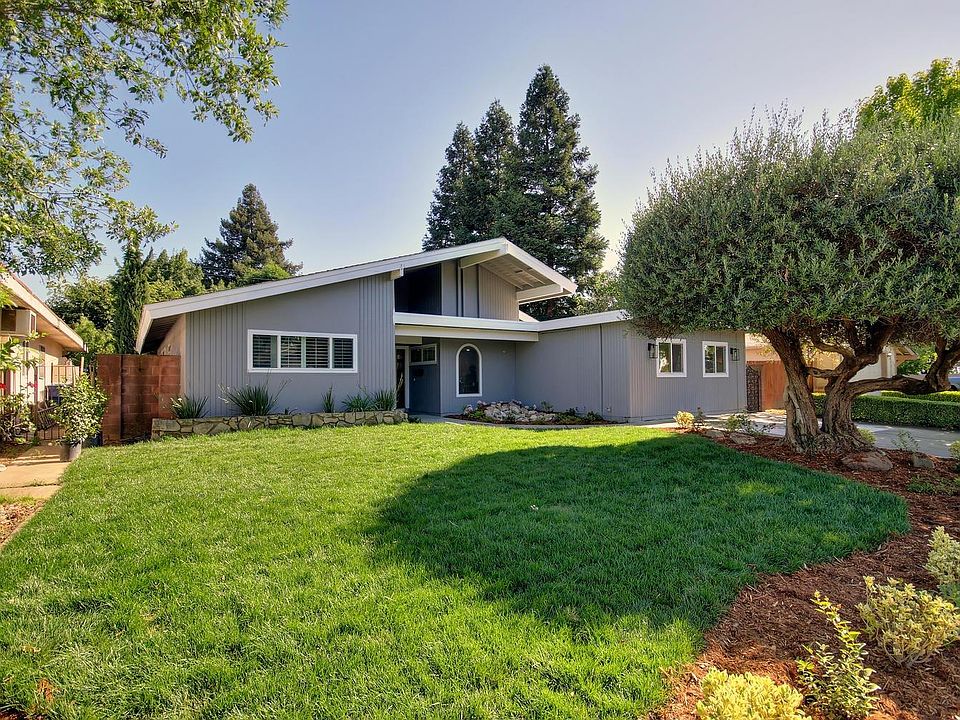 1st image of 8904 Sutters Gold Dr