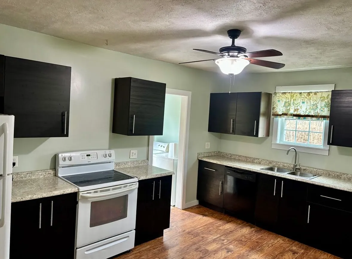177A Smiley Rd, Uniontown — Photo 2