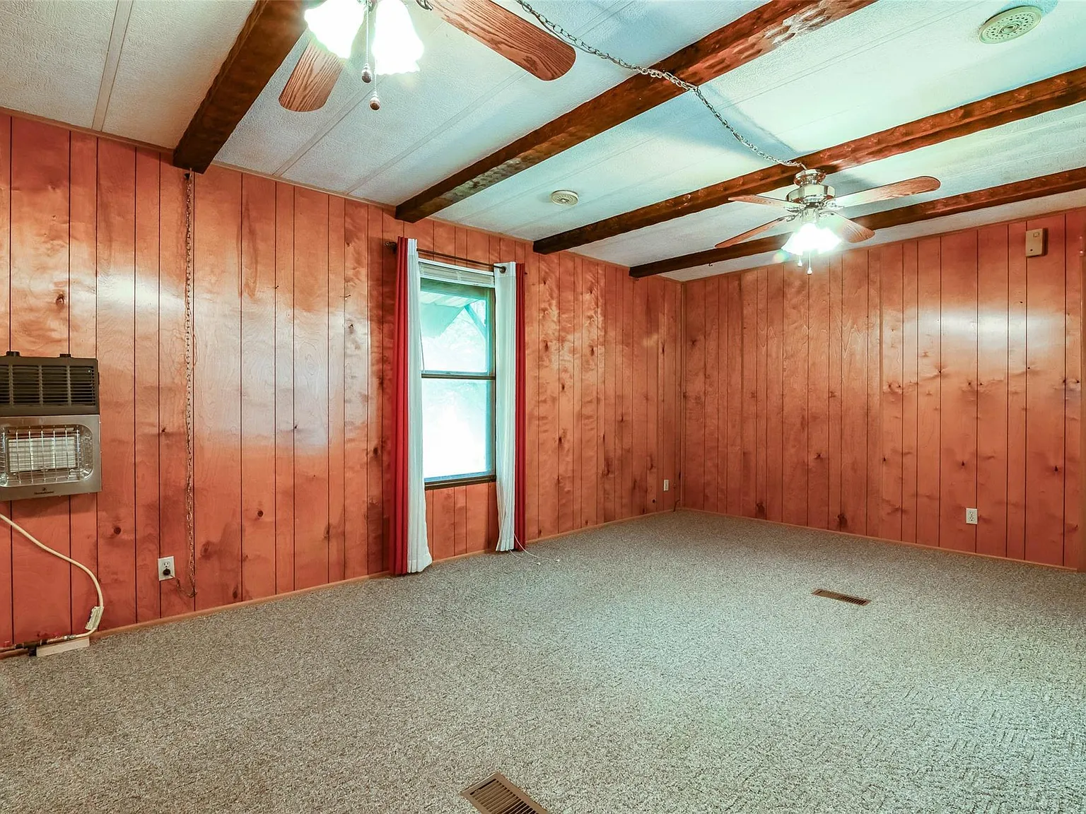 3 bed, 1250 sqft, $1,395 — Photo 4