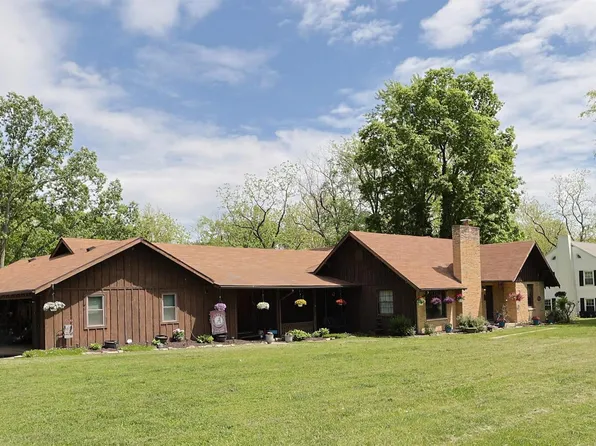 222 W Porter St, Salem, IL 62881