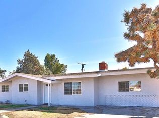 15853 Cashew St, Hesperia, CA 92345