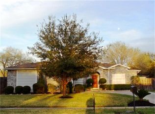 17011 Rippling Mill Dr, Sugar Land, TX 77498