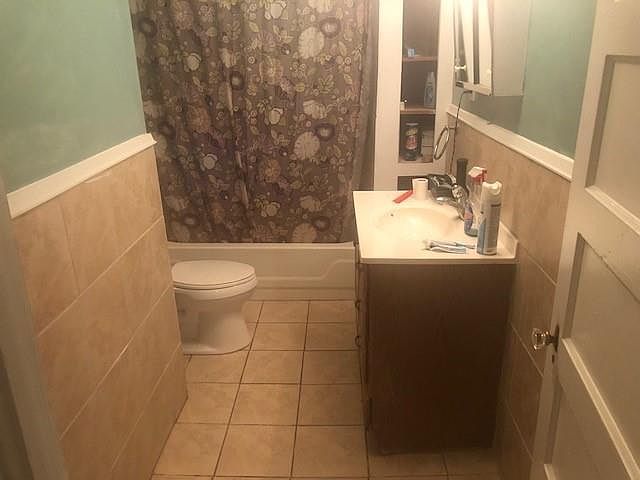 2nd image of 4009 Calvert St
