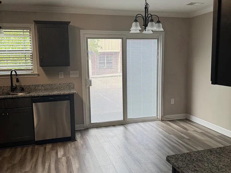 66 Bellvue Dr — Photo 27
