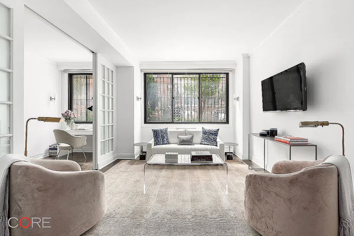 16 West 16th Street — Photo 1