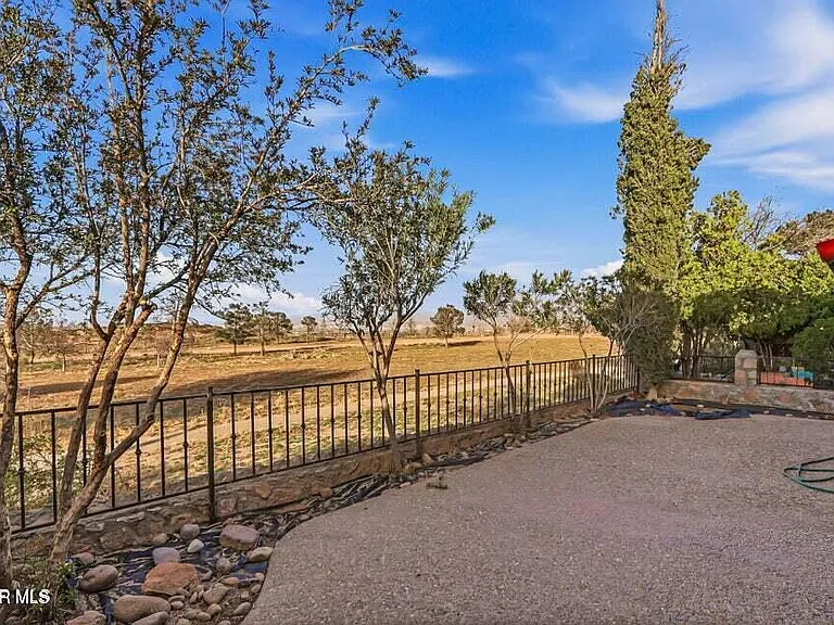 125 Sundance Ct — Photo 24
