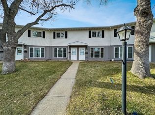 21 Westfield Cir, Minot, ND 58701