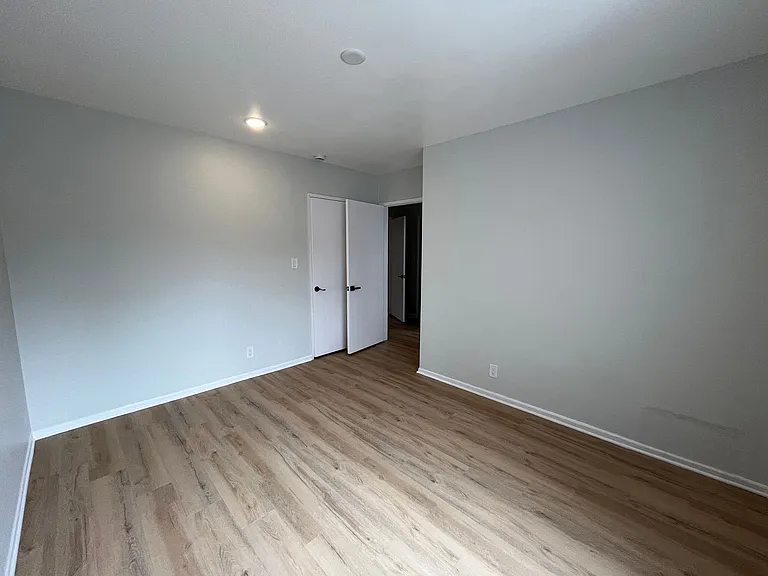 12323 Texas Ave — Photo 45