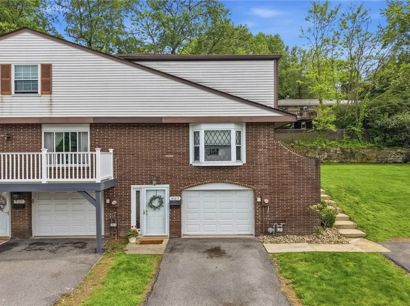 907 Camelot Dr, Pittsburgh, PA 15237