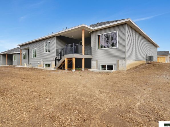 4909 Spire St, Lincoln, NE 68516