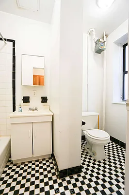 Rented by City Connections Realty | media 24