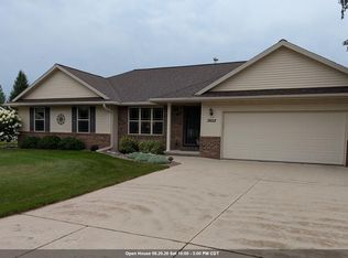 3652 S Ridge Rd, De Pere, WI 54115