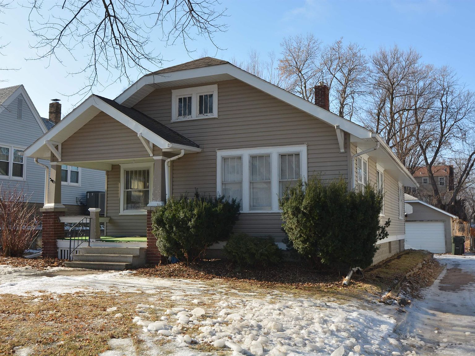3235 Nebraska St, Sioux City, IA 51104 Zillow
