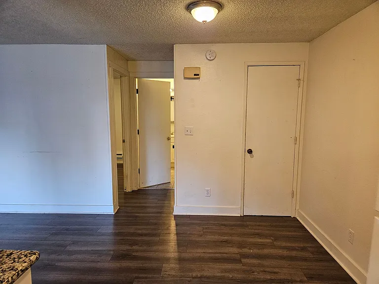 143 Connecticut Ave SE — Photo 7