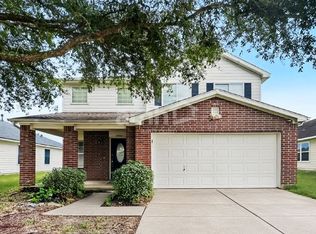 8002 Ginger Park Dr, Baytown, TX 77521