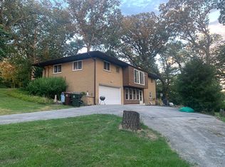 27960 S Klemme Rd, Beecher, IL 60401