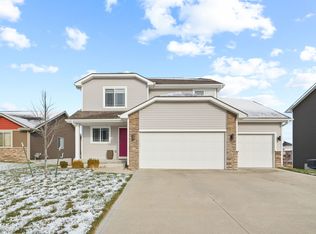75 NE Badger Ln, Waukee, IA 50263