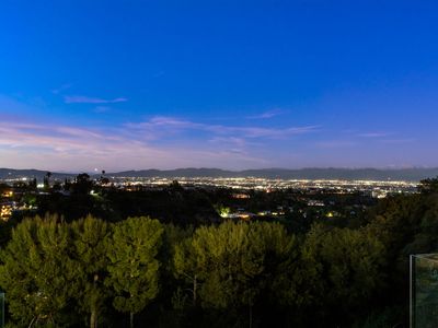 16405 Mulholland Dr, Los Angeles, CA, 90049